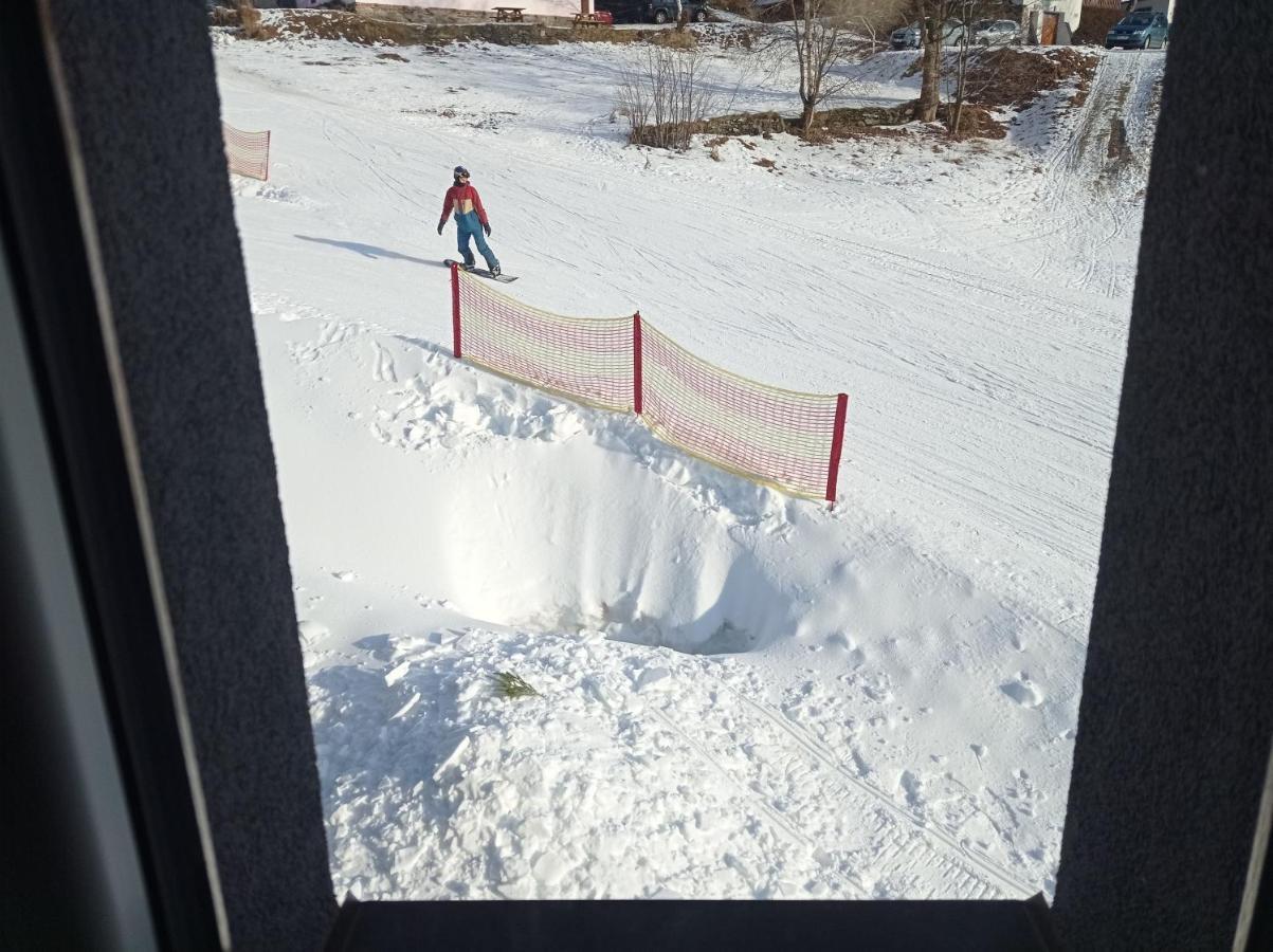 Ski Apartmany Nymburska Chata Pec pod Snezkou Exteriör bild